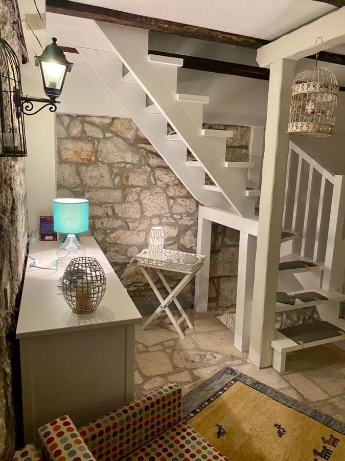 Steinhaus Mit Terrasse Apartment Rovinj Exterior foto